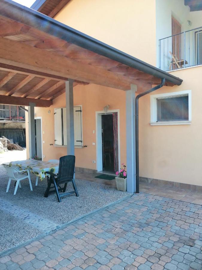 Apartamento Cascina Legnago Bilocale A 6 Chilometri Da Salo' Villanuova sul clisi Exterior foto