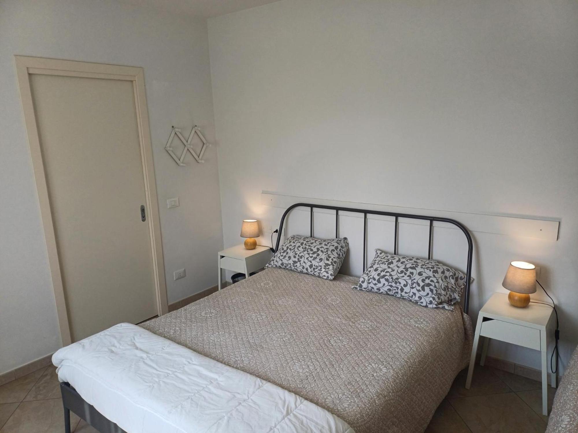 Apartamento Cascina Legnago Bilocale A 6 Chilometri Da Salo' Villanuova sul clisi Exterior foto