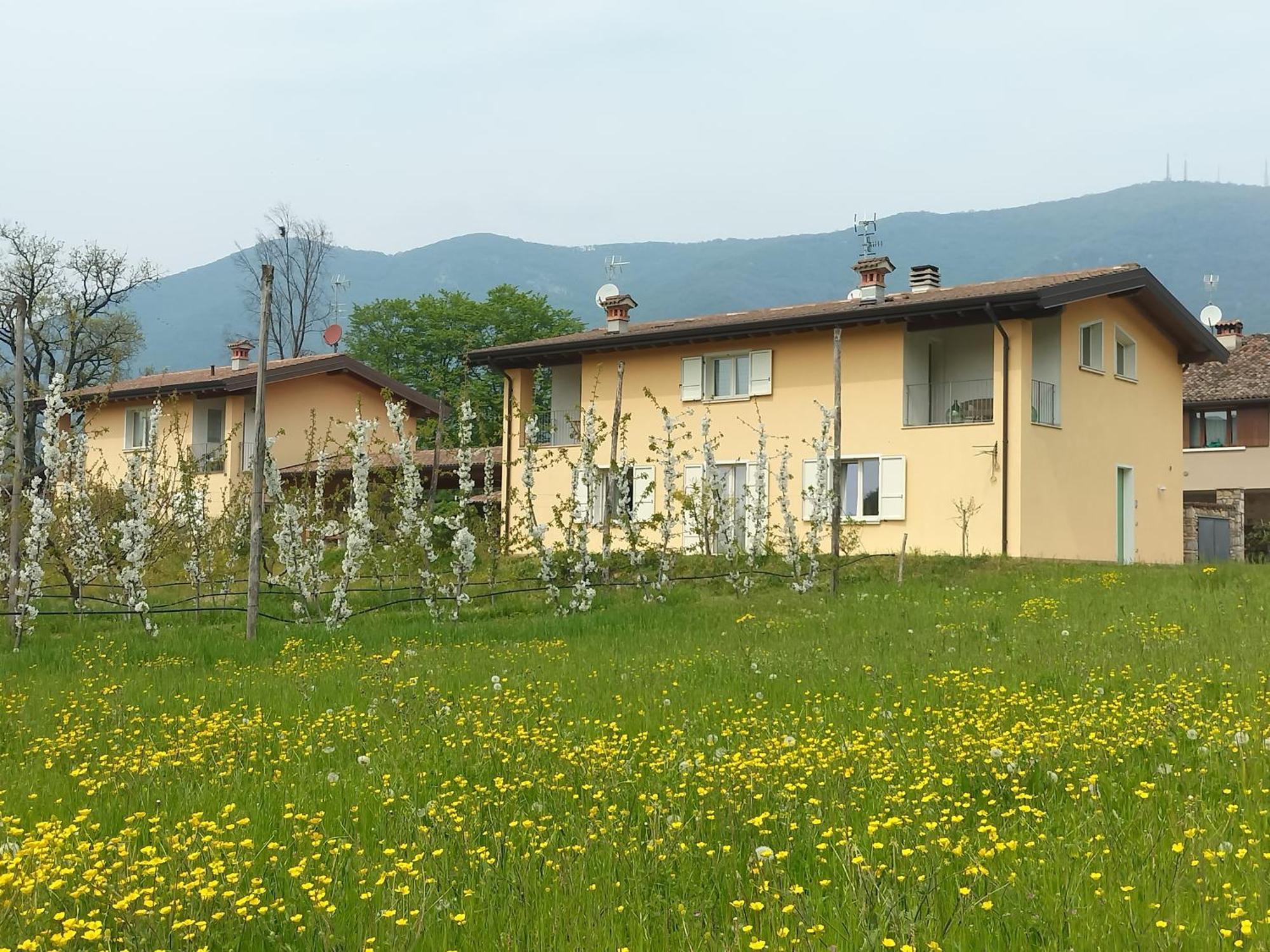 Apartamento Cascina Legnago Bilocale A 6 Chilometri Da Salo' Villanuova sul clisi Exterior foto