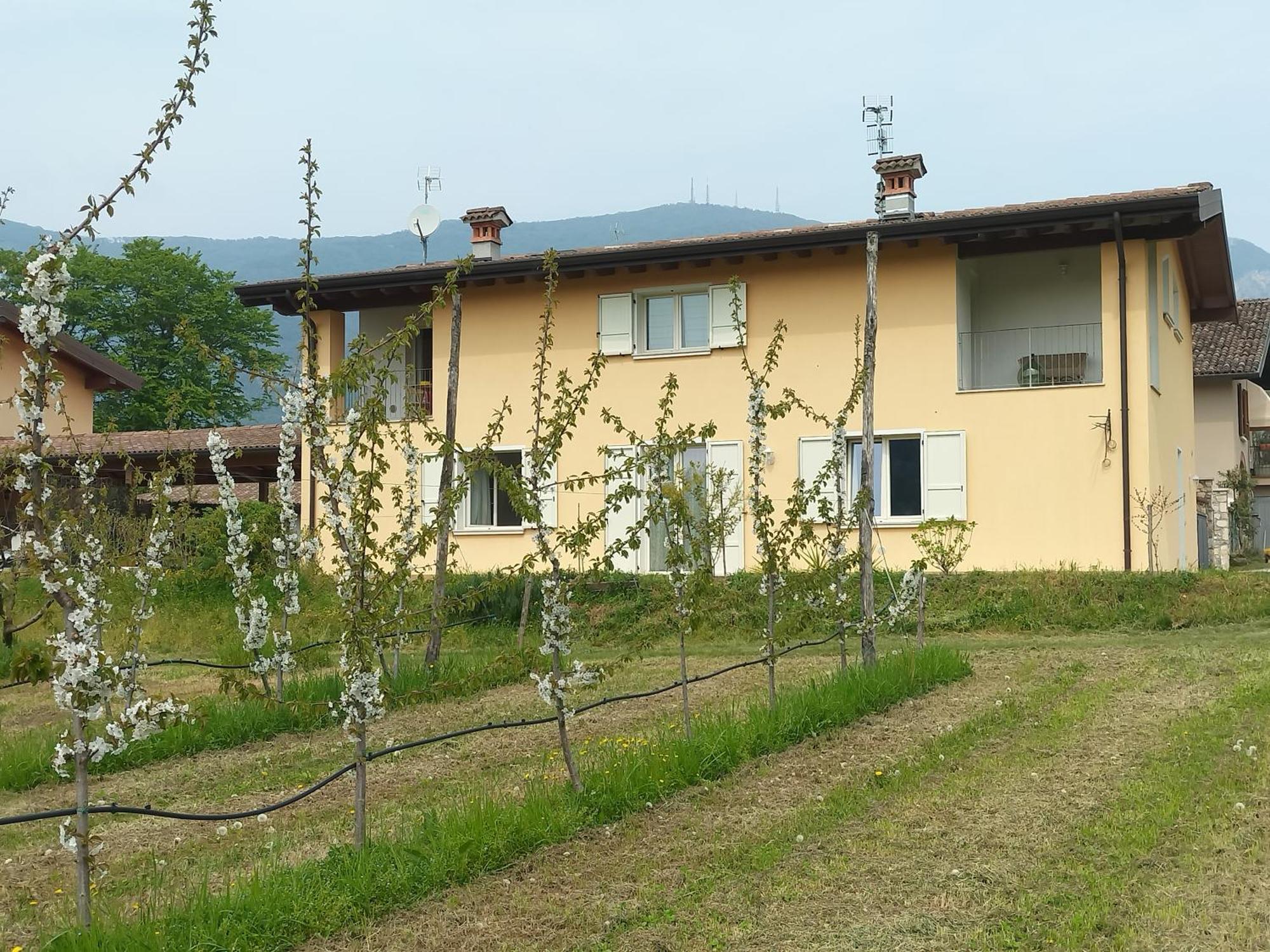 Apartamento Cascina Legnago Bilocale A 6 Chilometri Da Salo' Villanuova sul clisi Exterior foto