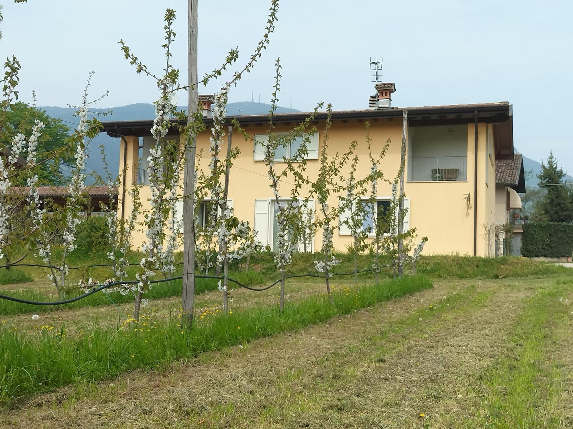 Apartamento Cascina Legnago Bilocale A 6 Chilometri Da Salo' Villanuova sul clisi Exterior foto
