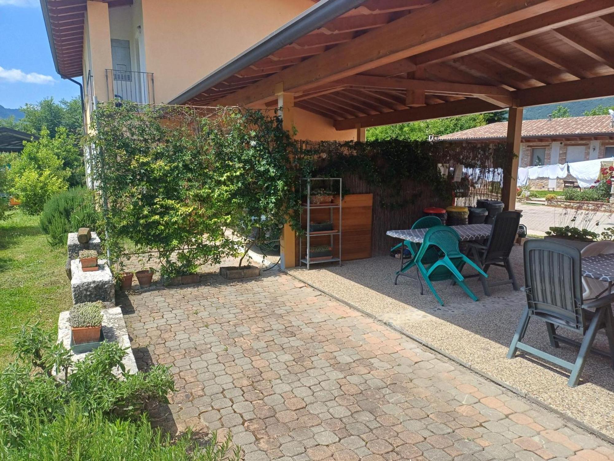 Apartamento Cascina Legnago Bilocale A 6 Chilometri Da Salo' Villanuova sul clisi Exterior foto
