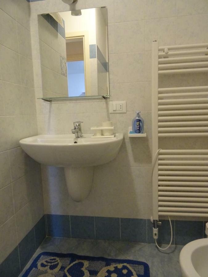 Apartamento Cascina Legnago Bilocale A 6 Chilometri Da Salo' Villanuova sul clisi Exterior foto